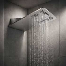 Soffione Doccia a Parete in Acciaio Inox a Punta Quadrata Design Deciso e Getto Rigenerante