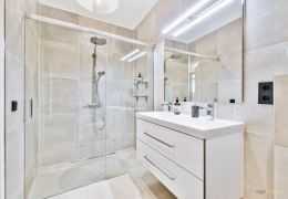 Bagni Compatti o Spaziosi: Quali Soluzioni Salvaspazio Adottare?